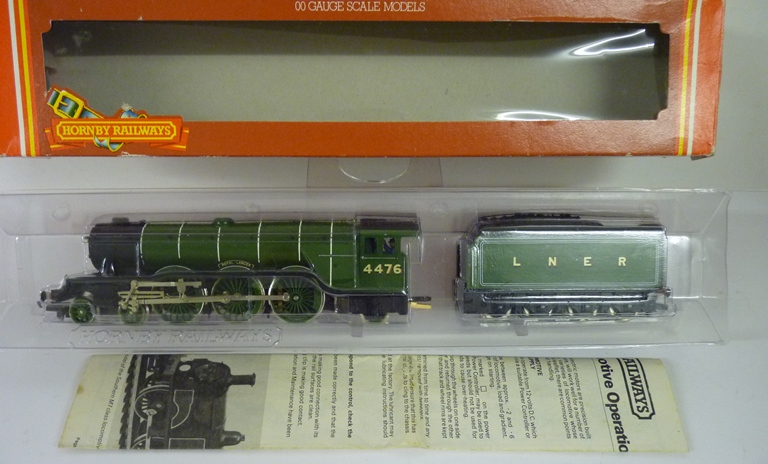 HORNBY RAILWAYS - R042 LNER 4-6-2 loco Royal Lancer no.4476, green, boxed ++Loco mint, box fair