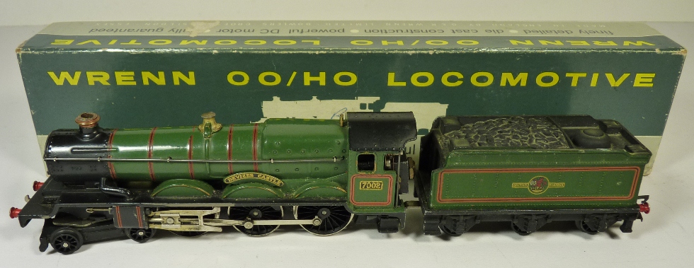 WRENN - W2222 BR 4-6-0 loco Devises Castle no.7002, green (gloss loco matt tender) in box with