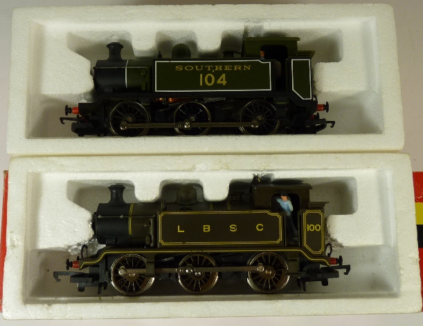 HORNBY RAILWAYS - R353 LBSC 0-6-0T loco no.100 brown livery, boxed together with R261 Southern 0-6-