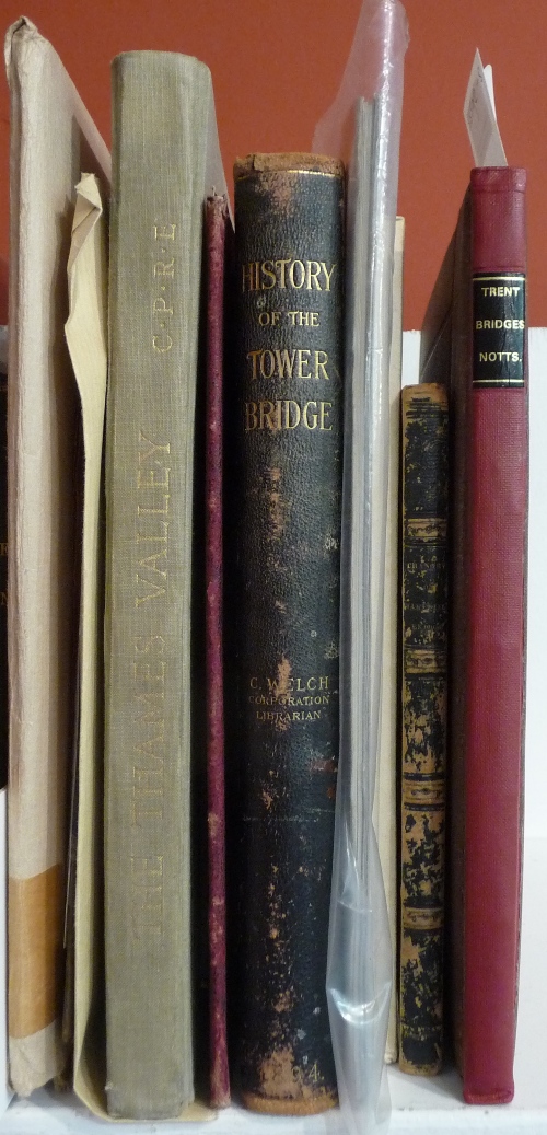 Tarbotton (M.O.) History of the Old Trent Bridge, with a Descriptive Account of the New Bridge,