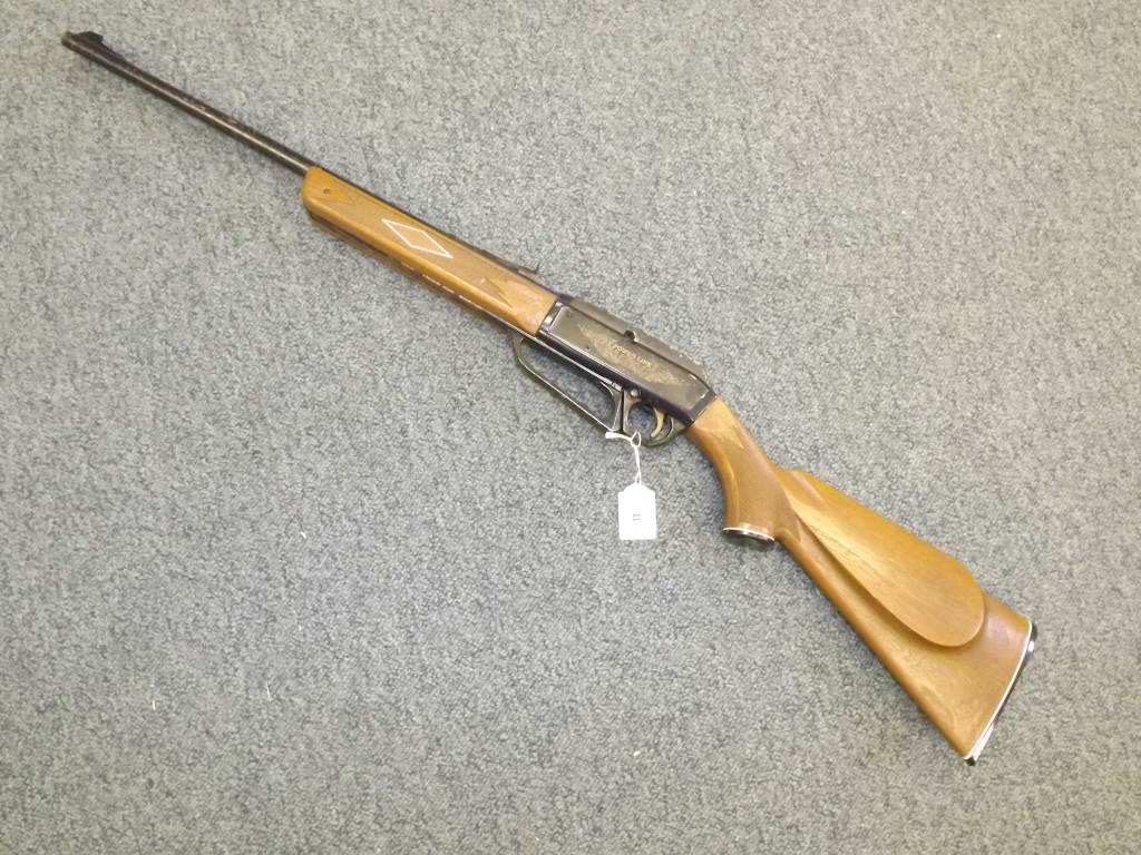 A Daisy Powerline .22 multi stroke Pnumatic air rifle