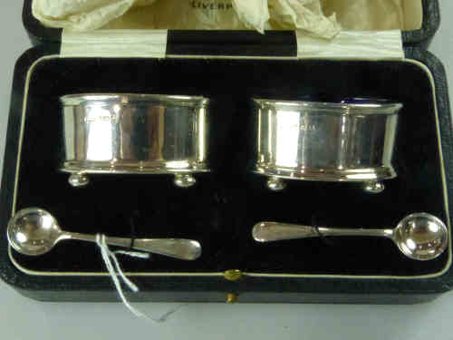 Pair of Silver Oval Salts and Spoons, cased