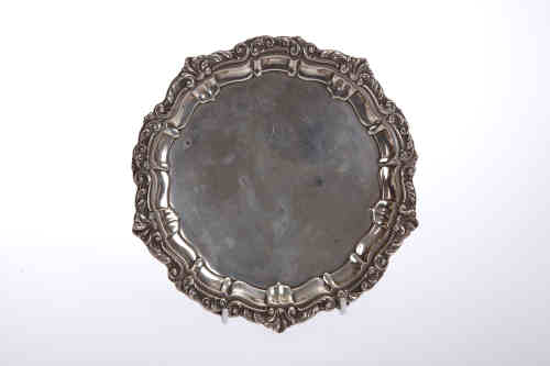 An Edwardian silver card tray, John Heath & John Middleton, London 1908, in Georgian style, the