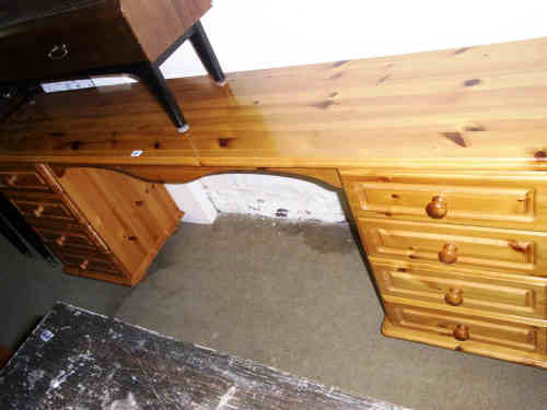 Pine Eight Drawer Pedestal Dressing Table