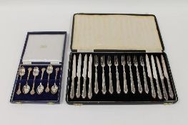A set of six silver teaspoons, Sheffield 1967, together with a set  of dessert cutlery, both parts