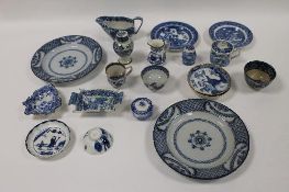 Nineteen items of eighteenth century and later blue and white china. (19) CONDITION REPORT: Large