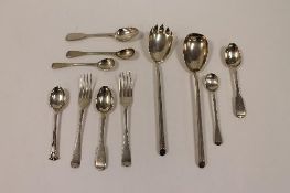 A pair of silver servers, Birmingham 1945, together with nine items of cutlery, 320g. (11) CONDITION