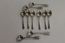 Six silver teaspoons, together with four silver mustard spoons, London 1829/34. (10) CONDITION