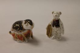 Two Royal Crown Derby English bone china paperweights : Riverbank Beaver, height 8 cm, and
