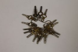 Sixteen pocket watch keys. (16) Good condition, various sizes.