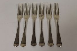 Six silver table forks, London 1926, 15 oz. (6) Good condition.