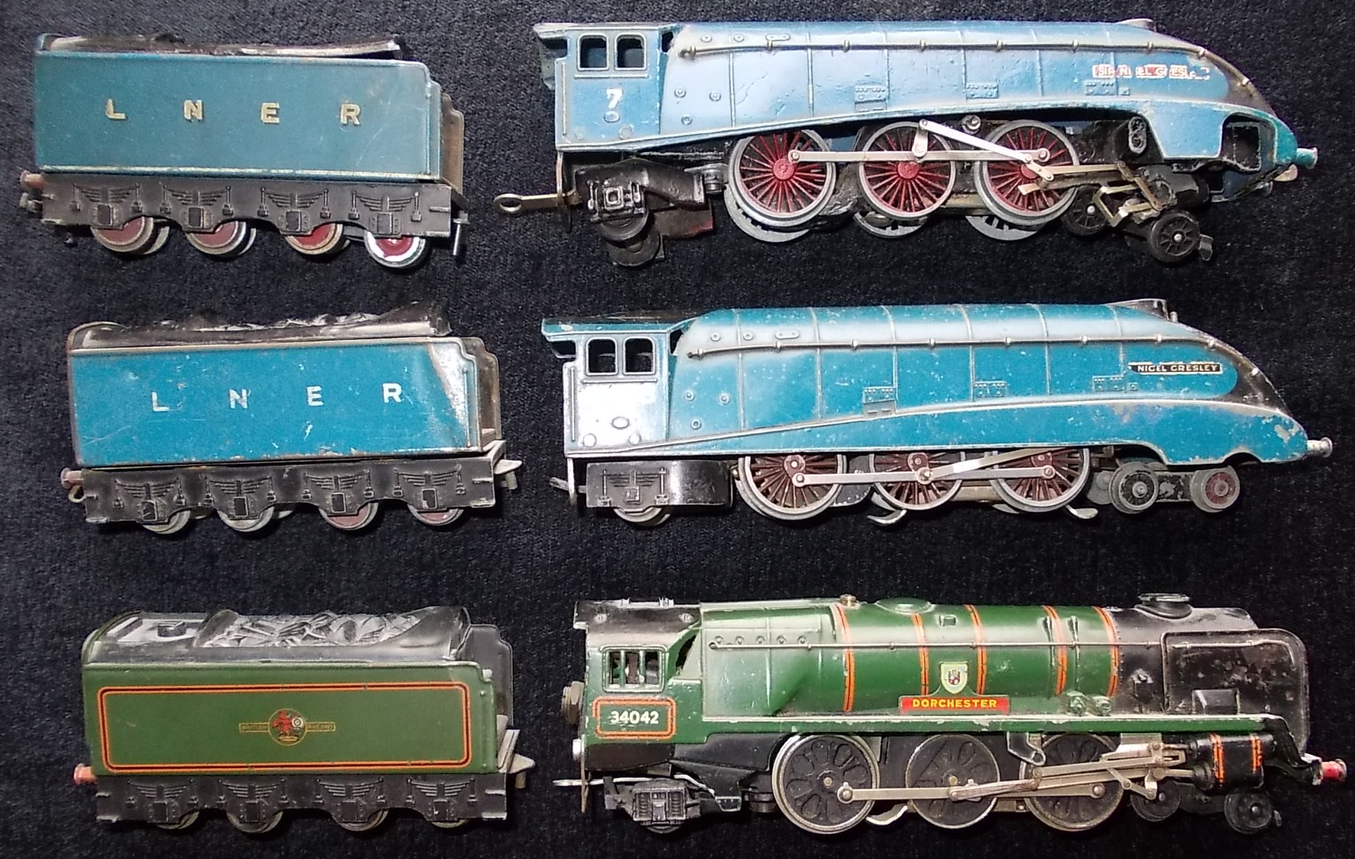 (3) Hornby Dublo. 4-6-2 loco & tender. 7 ‘Sir Nigel Gresley’, blue, L.N.E.R.; 4-6-2 loco & tender.