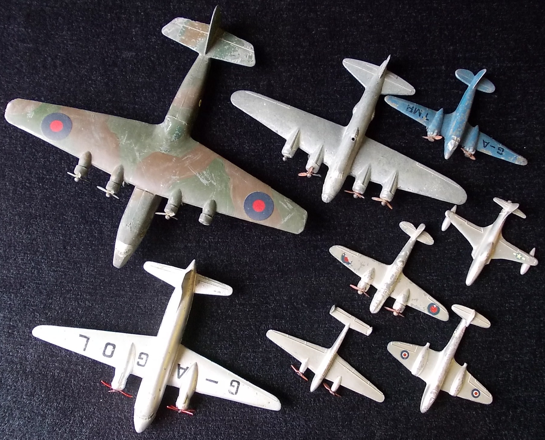 Dinky. Small collection of various aircraft. 62b, 62g, 62m, 68a, 70c, 70f, 731, 732. Some def.