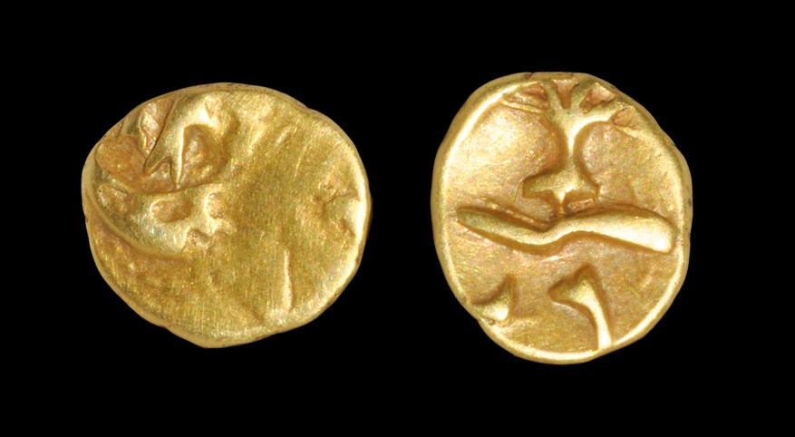 Celtic Morini - Boat / Tree - Gold Geometric Quarter Stater 50 BC, Sills class 2. Obv: boat with