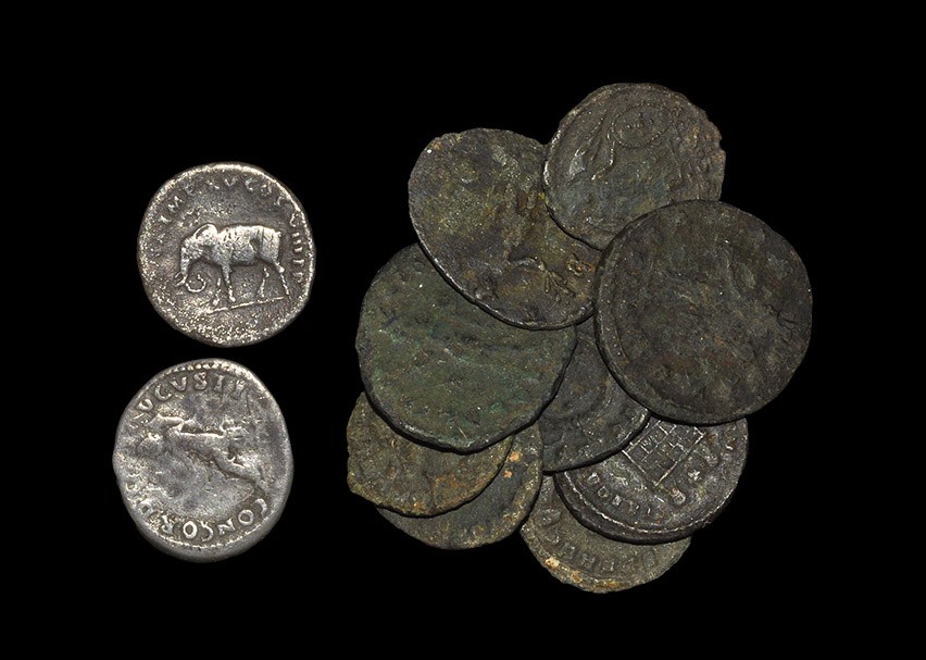 Roman Silver and Bronze Coin Group [11] Group of eleven roman coins comprising a denarius of