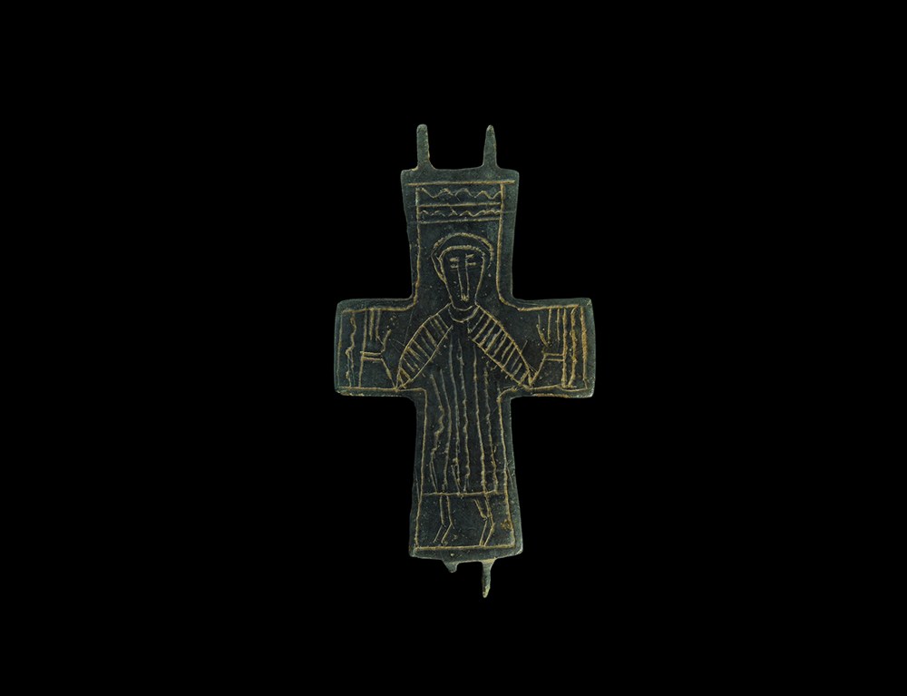 Byzantine Bronze Reliquary Pectoral Cross Pendant 10th century AD or later . A cast pendant face