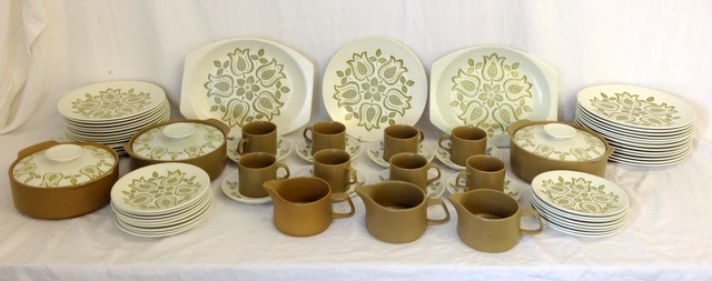 Meakin coffee / dinner set (Maidstone design, 70 pieces)