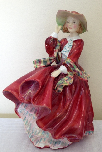 Royal Doulton 1st edition figure `Top o` the Hill` HN1834 Leslie Harradine