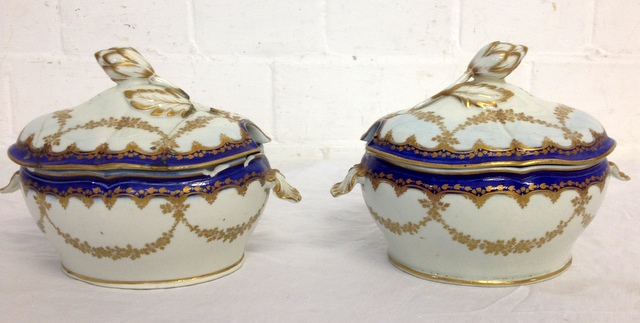 Pair 18th Century Worcester sauce tureens