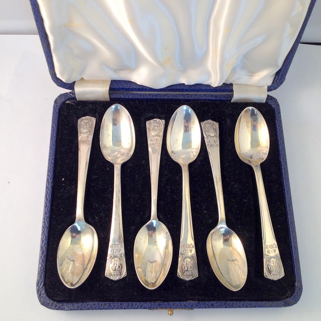 Set of silver tea spoons, Sheffield 1935