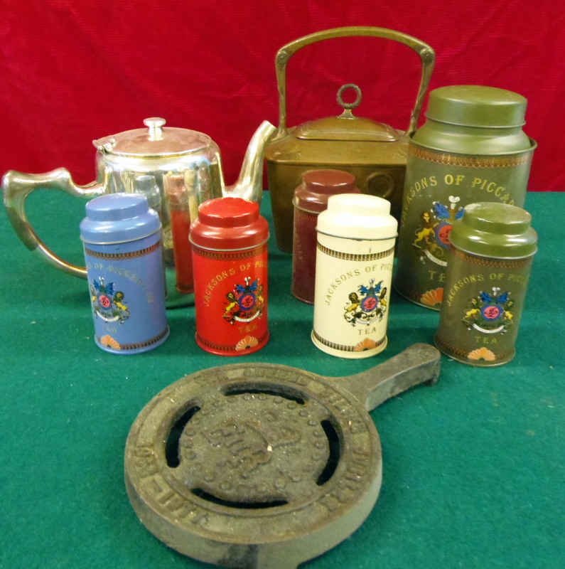 A quantity of metal items relating to tea