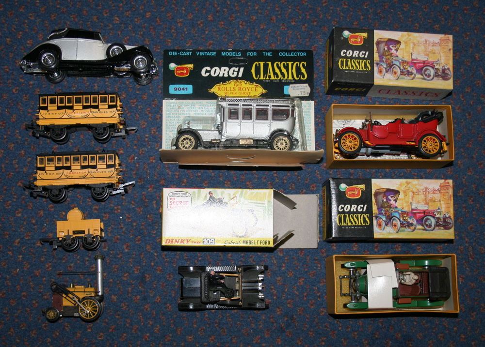 A Dinky Toys No. 109 Gabriel model T Ford, a Corgi Classics No. 9002 1927 Bentley and a No. 9021