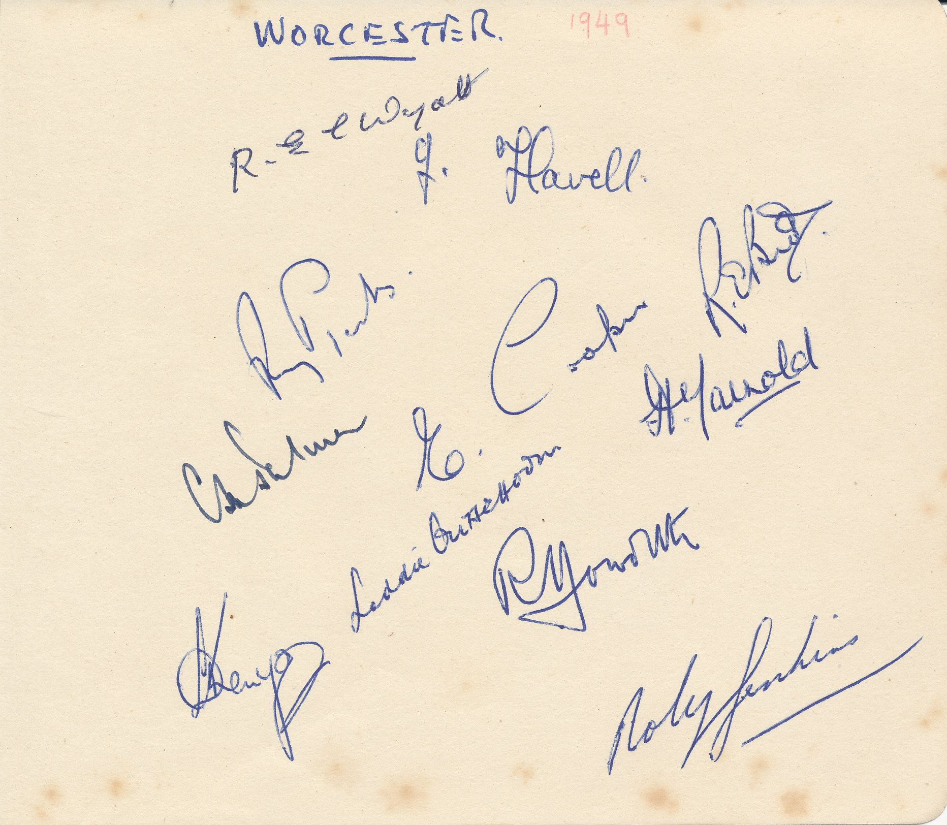 WORCESTERSHIRE, 6" x 5" album page, signed by 11 members of a 1949 team, inc Wyatt, Flavell, Kenyon,