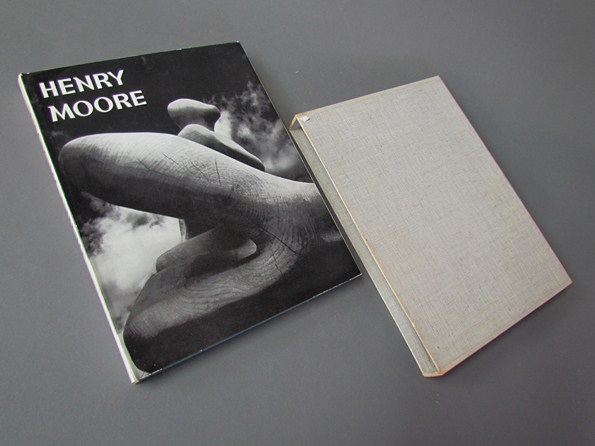 Henry Moore - a hard backed first edition by Lonel Jianov, Arted editions d'Art, paris 1968 with