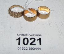 3 9ct gold rings,  11g,