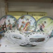4 Oriental 'Beauties' plates and 2 souvenir ribbon plates