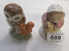 2 Beswick Beatrix Potter figures 'Mrs Tiggywinkle' and 'Old Mr Brown'