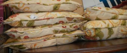 6 good quality floral patterned cushions
