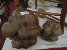 2 carved wood praying figures