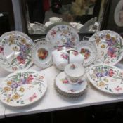 6 Wedgwood plates and other tea ware