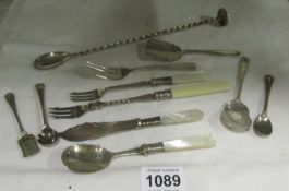 A mixed lot of cutlery including silver