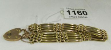 A 9ct gold bracelet