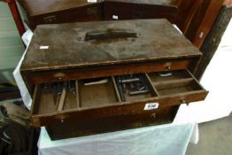 A 6 drawer tool chest and contents