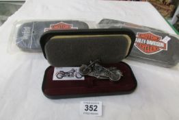 5 Harley Davidson collector's knives
