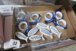 15 sets of 6 napkin rings and knife rests