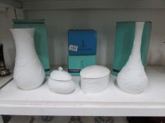 2 boxed Kaizer porcelain vases and 2 boxed lidded pots
