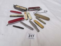 A quantity of pocket and pen knives