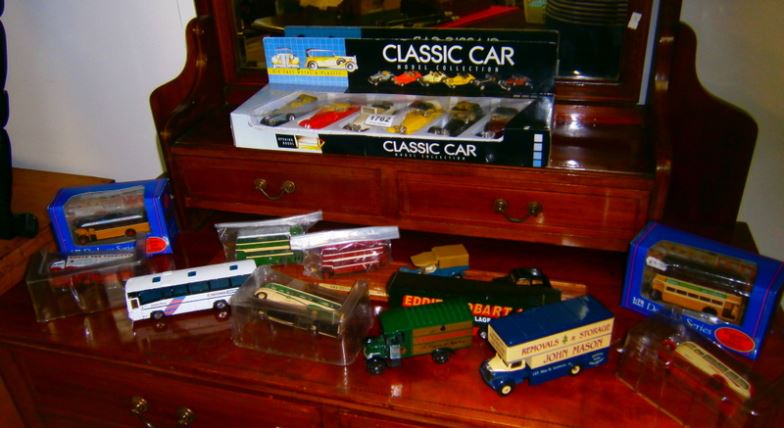 a mixed lot of die-cast models inc. EFE buses