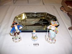 A glass gypsy mirror tray and 3 figures