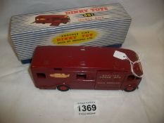 A boxed Dinky 981 horse box