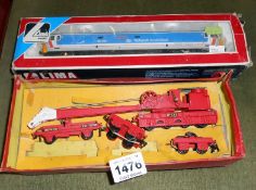 A boxed Lima Royal Oak train and a boxed Hornby 4620 breakdown crane