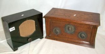 An oak cased radio and  a speaker