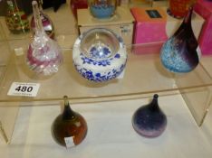 5 Caithness paperweights including 'Moondrops'