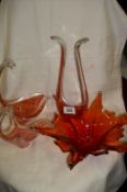 4 items of coloured art glass