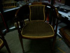 A Georgian mahogany hall chair