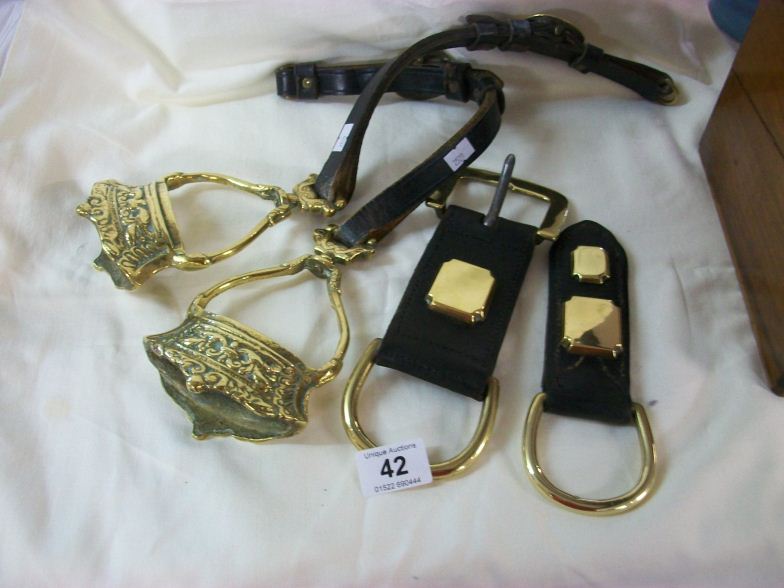 A pair of Victorian brass stirrups and 2 other horse related items